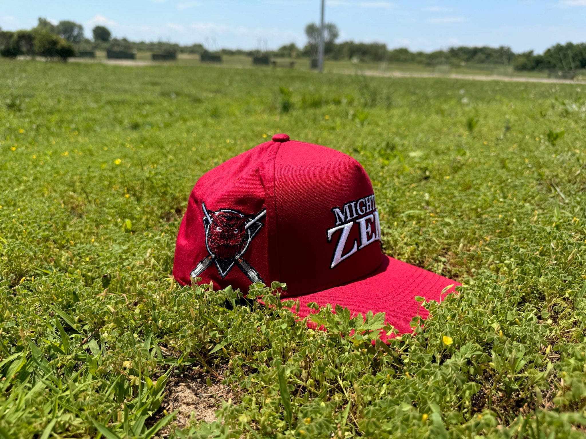 Mighty Zen (Red/White/Black)