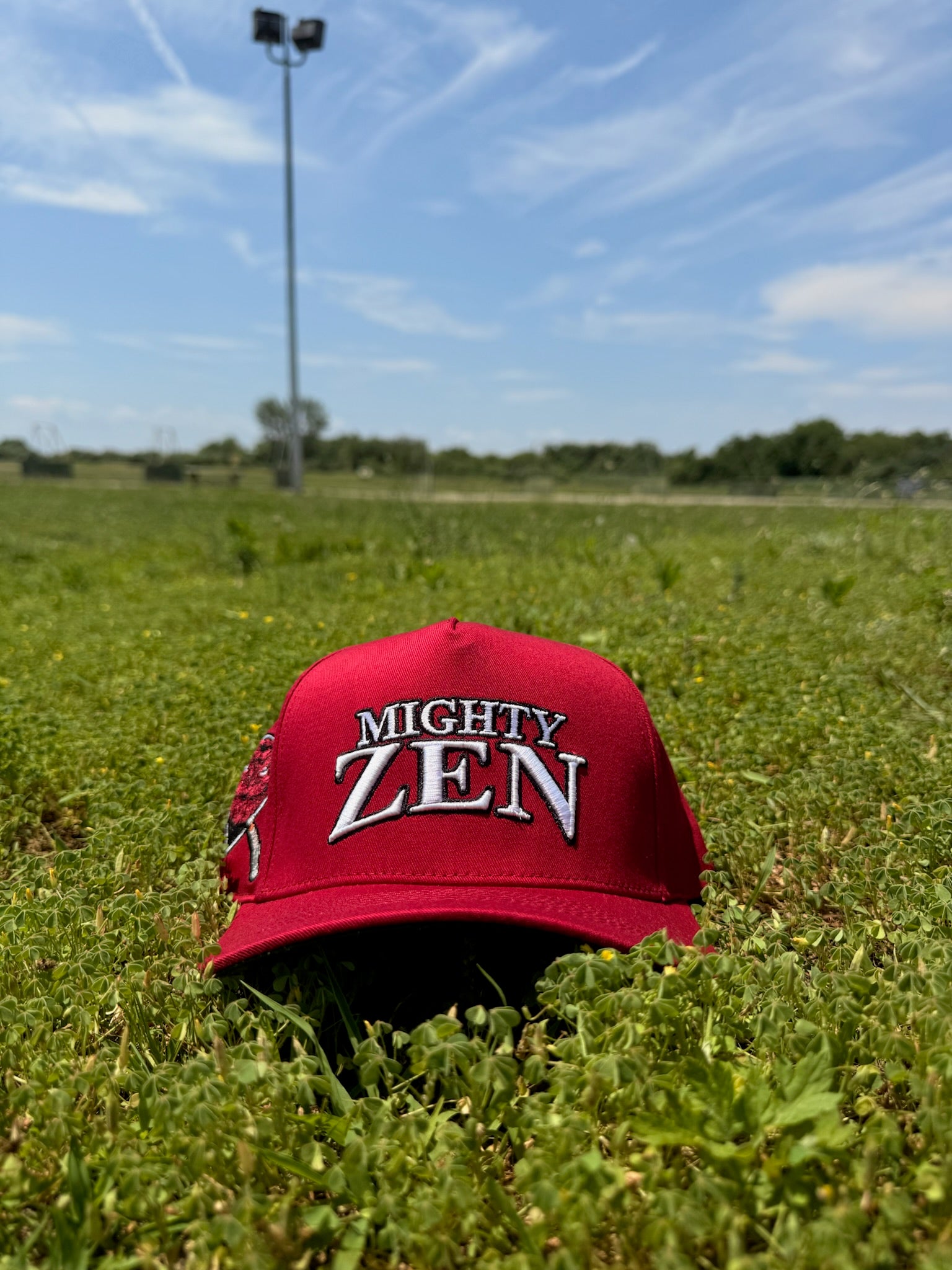 Mighty Zen (Red/White/Black)