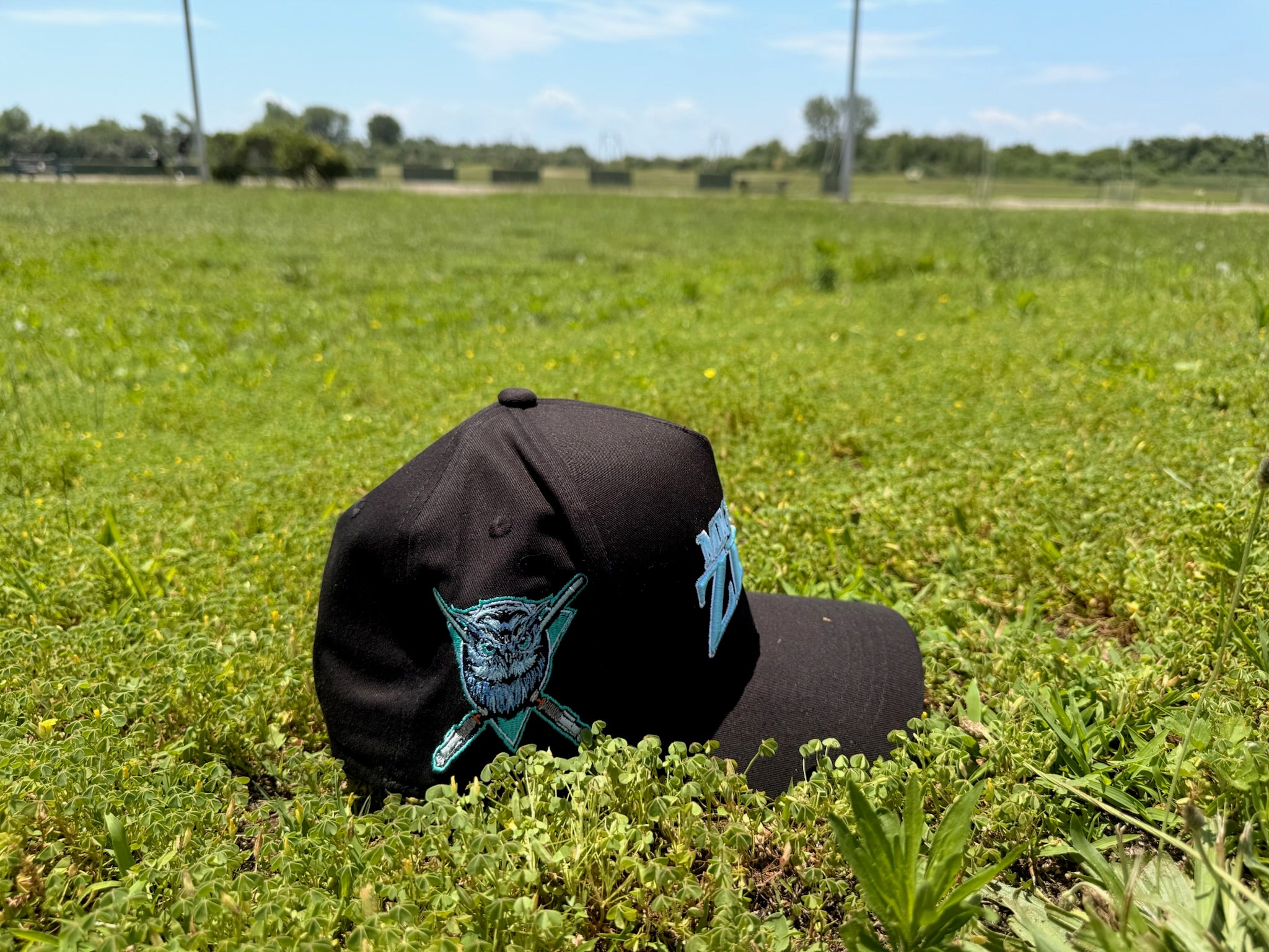 Mighty Zen (Black/Aqua)